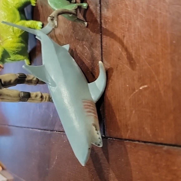 (J18) play dinosaurs - Picture 3 of 4